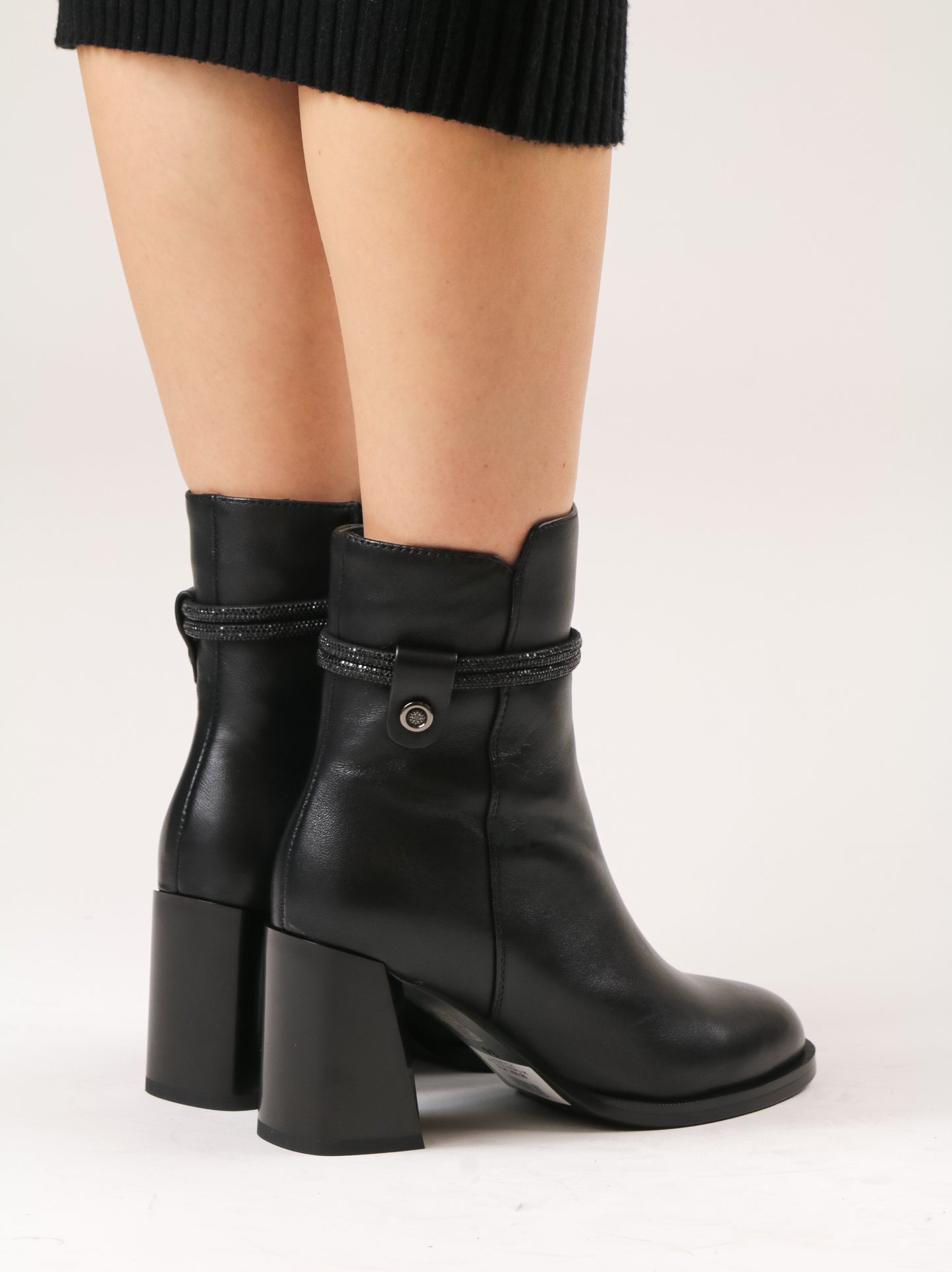 Botine dama cu toc din piele naturala V121