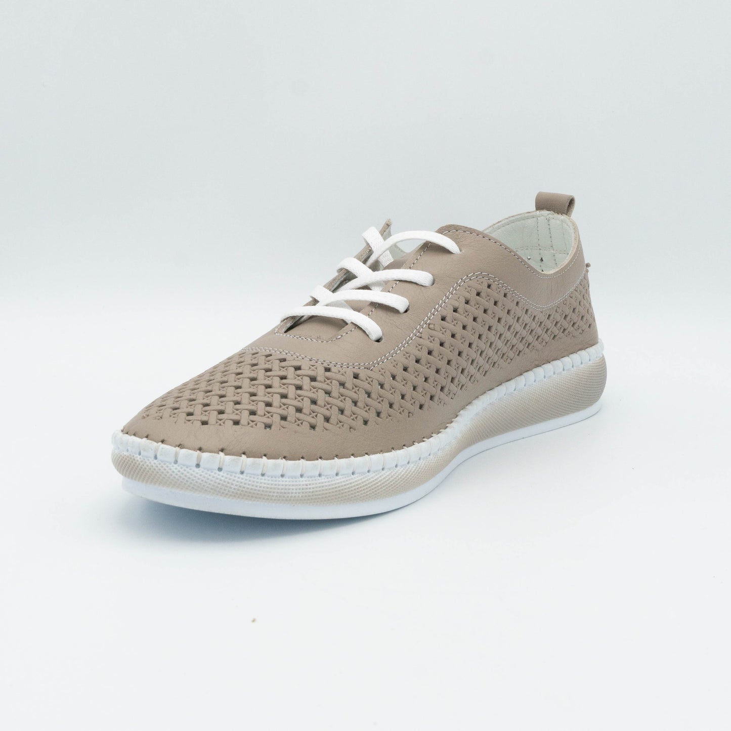 PANTOFI 102