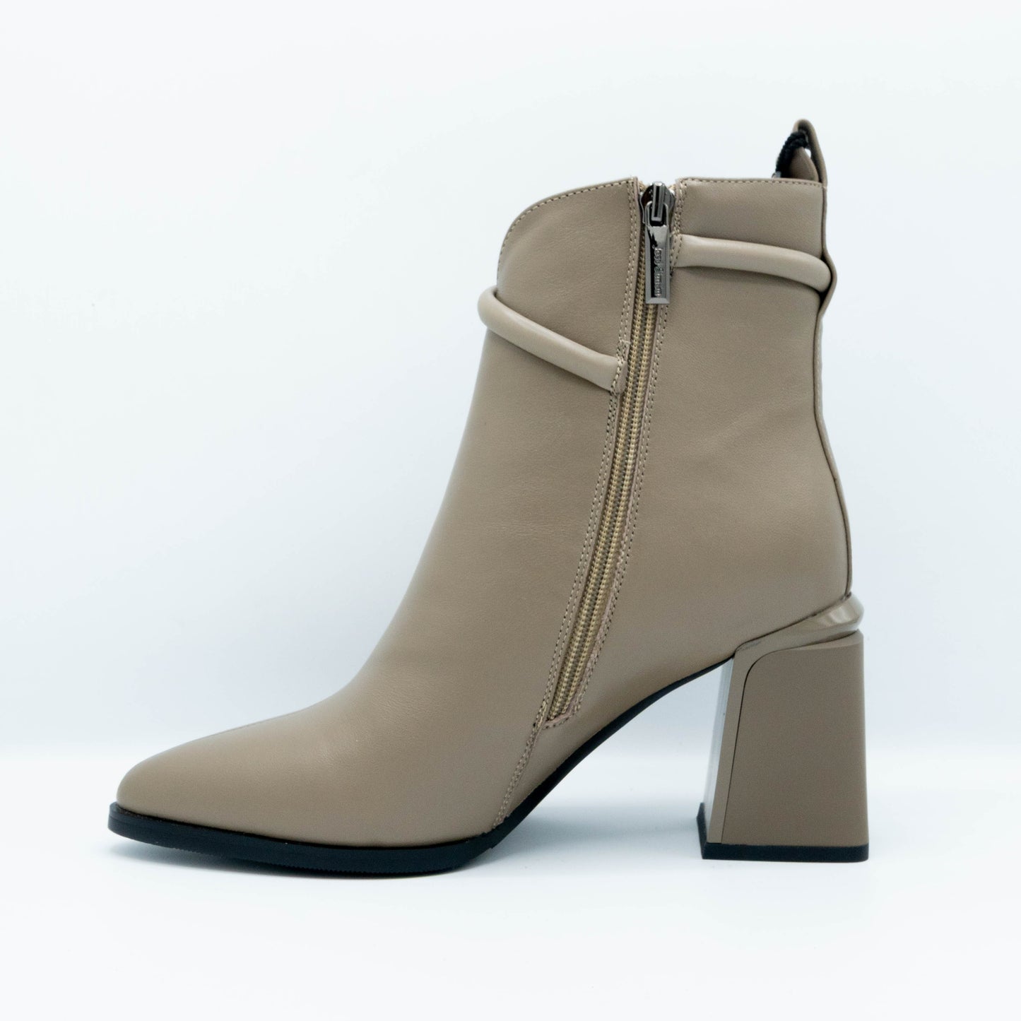 BOTINE NINA