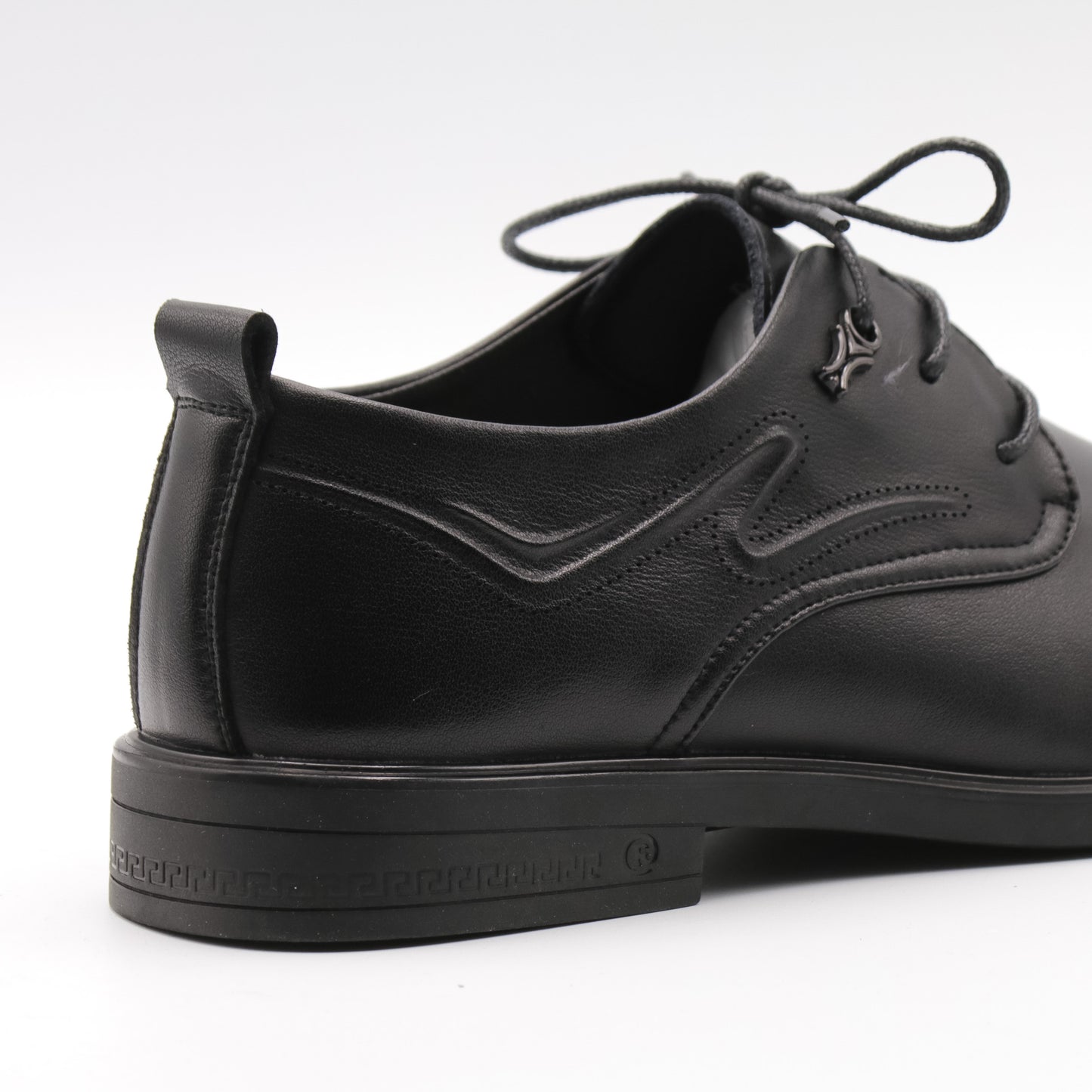 Pantofi eleganți din piele naturala D11152