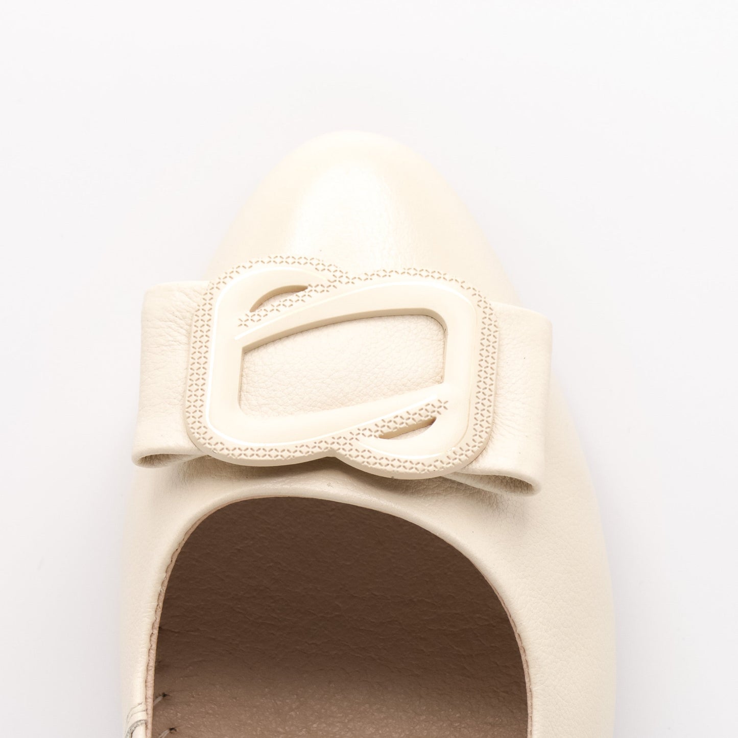Pantofi din piele naturala cu toc 6885